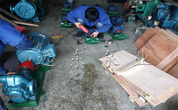 KCB齒輪油泵整機(jī)圖